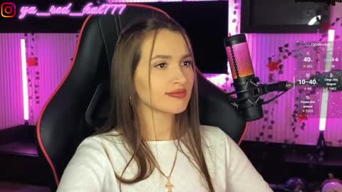 Snapshot of _red_hat_7 chatting on April 16, 2026, 5:58 pm -RED HAT- online show from April 16, 2026, 5:58 pm