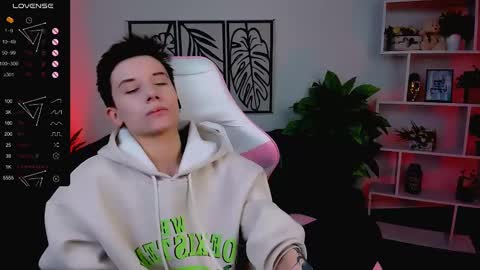 Rein online show from February 27, 2025, 7:44 am