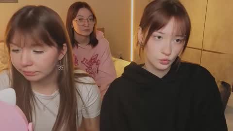 LISSAPVT IS OPEN online show from March 22, 2026, 3:48 pm