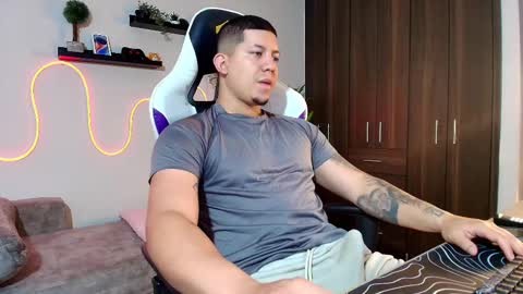 Roberto online show from February 25, 2025, 12:34 pm