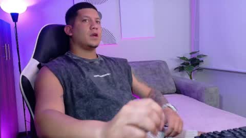 Snapshot of _robertobaggio chatting on May 2, 2026, 8:30 am Roberto online show from May 2, 2026, 8:30 am