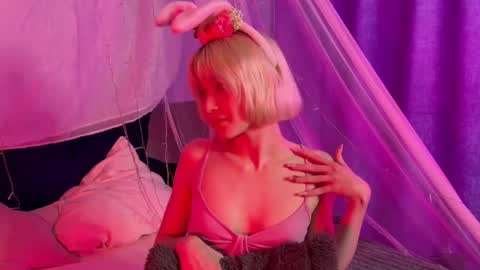 Snapshot of _sabrina_moore chatting on May 16, 2026, 10:36 am sabrina online show from May 16, 2026, 10:36 am