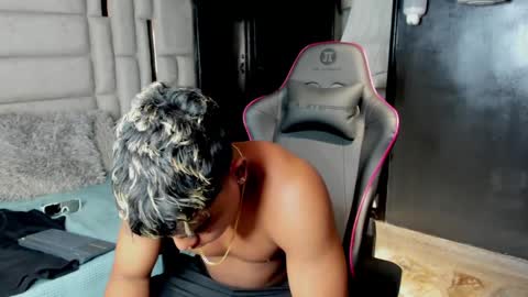 _sammy_ice online show from February 6, 2025, 7:13 am