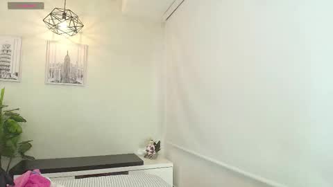 Snapshot of _sassy_girl chatting on September 10, 2025, 6:19 pm Sassy Girl online show from September 10, 2025, 6:19 pm