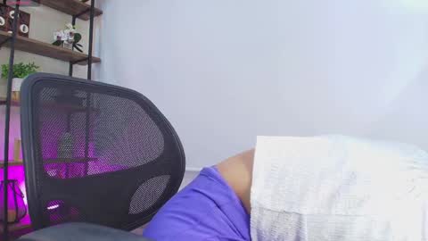 Sassy Girl online show from April 6, 2026, 7:04 pm