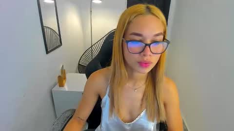 Valerie online show from March 31, 2026, 2:13 am