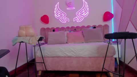 Scarlett online show from February 9, 2025, 10:31 am