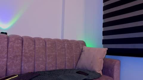 Scarlett online show from March 10, 2026, 4:50 am