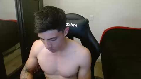 Snapshot of _schnnneider_ chatting on September 24, 2025, 4:05 am SCHNEIDER online show from September 24, 2025, 4:05 am