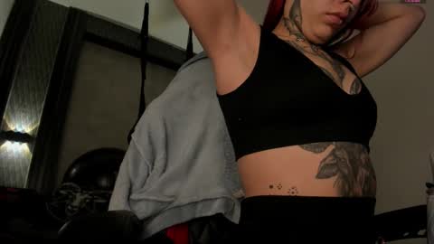 Selene online show from November 28, 2025, 2:09 pm