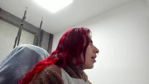 Snapshot of _selene_red chatting on April 28, 2026, 1:26 am Selene online show from April 28, 2026, 1:26 am