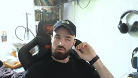 Snapshot of _serious_man chatting on June 10, 2026, 2:05 pm Ask me online show from June 10, 2026, 2:05 pm