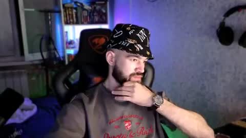 Snapshot of _serious_man chatting on July 12, 2026, 8:55 pm Ask me online show from July 12, 2026, 8:55 pm