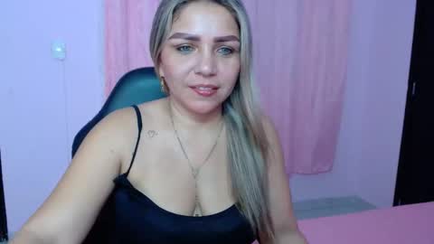 Snapshot of _sexyredhead_ chatting on February 20, 2025, 12:15 pm KATA online show from February 20, 2025, 12:15 pm