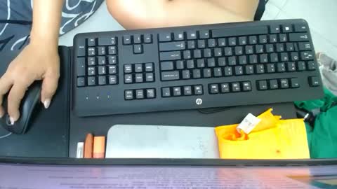 Snapshot of _sexyredhead_ chatting on October 7, 2025, 12:35 pm KATA online show from October 7, 2025, 12:35 pm