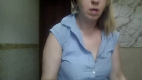 Snapshot of _sexyxsveta_ chatting on July 1, 2026, 6:37 am SexyXSveta online show from July 1, 2026, 6:37 am
