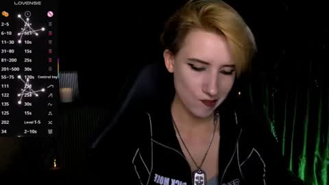 Snapshot of _shadow_devil__ chatting on July 28, 2026, 7:39 pm Alex online show from July 28, 2026, 7:39 pm