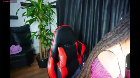 _sharlotte777 online show from February 24, 2026, 3:21 pm