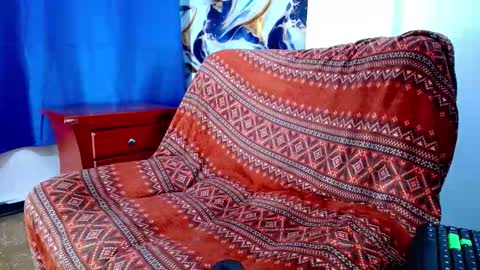 _skyleer_ online show from November 30, 2025, 12:03 am