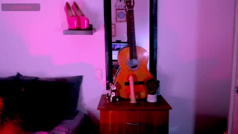 Snapshot of _sofiluna chatting on December 6, 2024, 3:22 pm SofiLuna online show from December 6, 2024, 3:22 pm