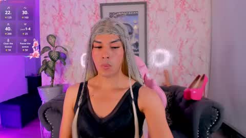 Snapshot of _sofiluna chatting on March 3, 2025, 11:46 pm SofiLuna online show from March 3, 2025, 11:46 pm