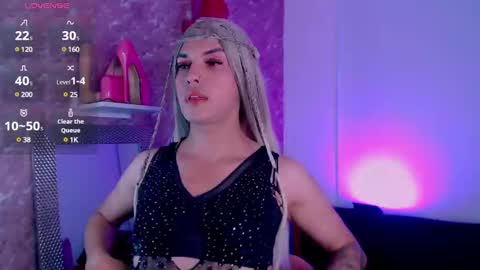 Snapshot of _sofiluna chatting on March 11, 2025, 6:32 am SofiLuna online show from March 11, 2025, 6:32 am
