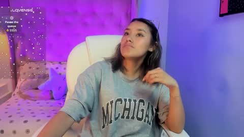 Snapshot of _sophie__miller chatting on February 13, 2026, 9:33 pm Sophie online show from February 13, 2026, 9:33 pm