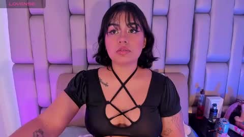Snapshot of _sowy_venus_ chatting on March 2, 2026, 12:45 pm V E N U S online show from March 2, 2026, 12:45 pm