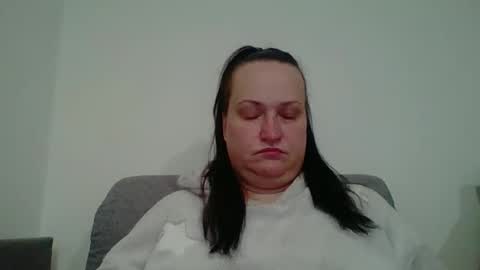 Snapshot of _squirty_pussyyy_ chatting on November 2, 2025, 5:10 am Melisa online show from November 2, 2025, 5:10 am