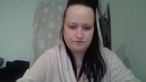 Snapshot of _squirty_pussyyy_ chatting on November 16, 2025, 4:18 am Melisa online show from November 16, 2025, 4:18 am