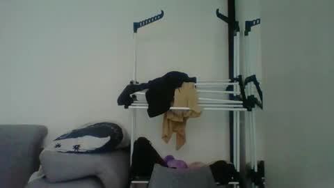 Snapshot of _squirty_pussyyy_ chatting on November 22, 2025, 7:51 am Melisa online show from November 22, 2025, 7:51 am
