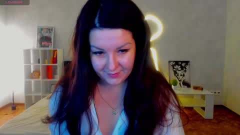 Erica online show from November 27, 2025, 1:07 am