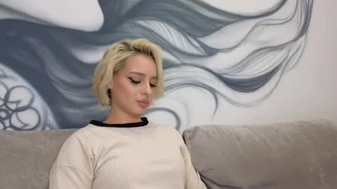 _sweet_gir1 online show from December 2, 2025, 2:12 pm