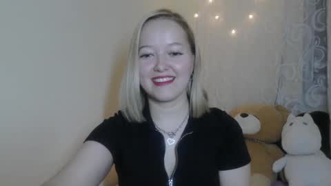 _sweet_smile_ online show from October 20, 2025, 7:58 pm
