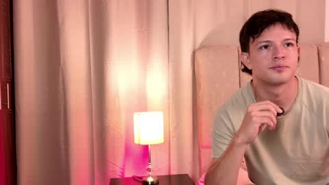 Lizzy and Leon online show from April 5, 2026, 1:47 am