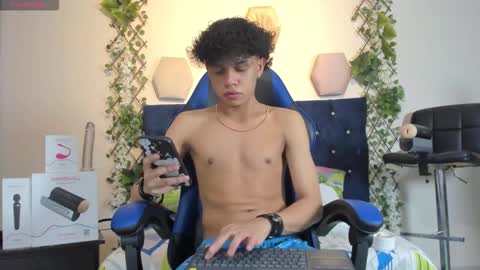 Taylor online show from November 19, 2025, 8:20 pm