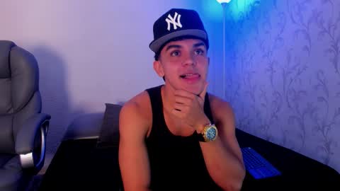 _taylorblack online show from December 18, 2025, 11:38 am