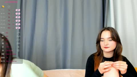 Snapshot of _teona_ann_for_you_ chatting on December 22, 2024, 9:00 am Teona and Annred hair online show from December 22, 2024, 9:00 am