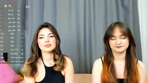 Snapshot of _teona_ann_for_you_ chatting on February 21, 2025, 6:29 am Teona and Annred hair online show from February 21, 2025, 6:29 am