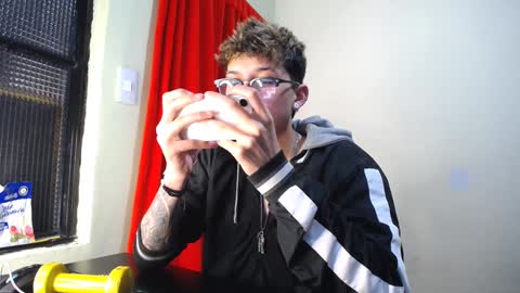 Thomas online show from February 1, 2025, 9:51 pm