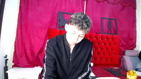 Thomas online show from March 7, 2025, 1:53 am