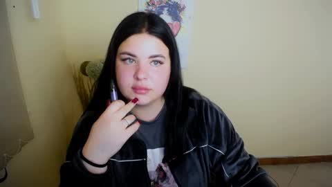Snapshot of _trisha_li chatting on October 13, 2025, 12:05 pm Trisha online show from October 13, 2025, 12:05 pm