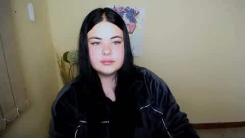 Snapshot of _trisha_li chatting on October 20, 2025, 11:54 am Trisha online show from October 20, 2025, 11:54 am