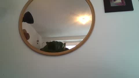 Snapshot of _tutti_frutti_ chatting on March 13, 2026, 9:54 pm _tutti_frutti_ online show from March 13, 2026, 9:54 pm