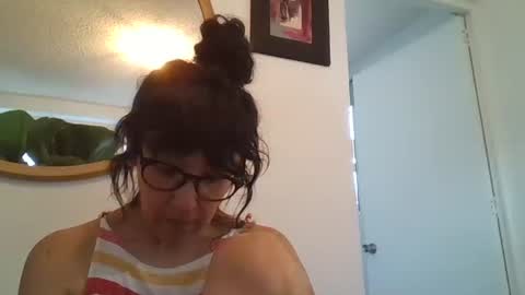 Snapshot of _tutti_frutti_ chatting on March 27, 2026, 11:15 pm _tutti_frutti_ online show from March 27, 2026, 11:15 pm