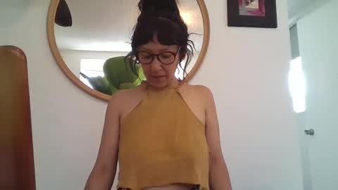 Snapshot of _tutti_frutti_ chatting on April 20, 2026, 7:26 pm _tutti_frutti_ online show from April 20, 2026, 7:26 pm
