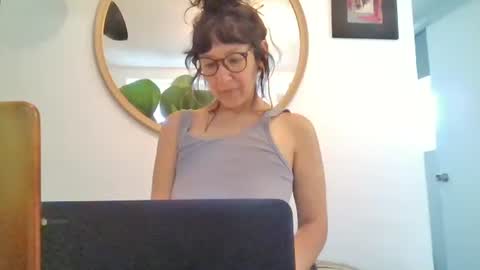 Snapshot of _tutti_frutti_ chatting on May 16, 2026, 9:13 pm _tutti_frutti_ online show from May 16, 2026, 9:13 pm