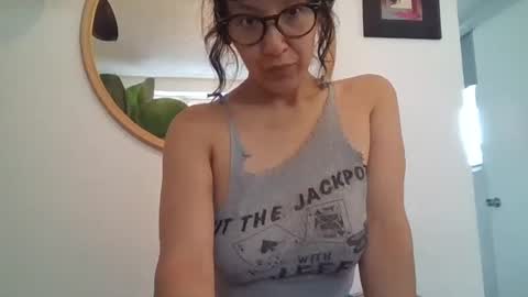 Snapshot of _tutti_frutti_ chatting on June 15, 2026, 8:55 pm _tutti_frutti_ online show from June 15, 2026, 8:55 pm