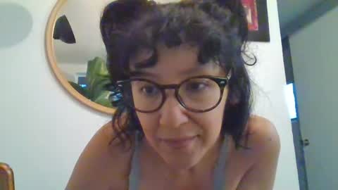 Snapshot of _tutti_frutti_ chatting on July 12, 2026, 12:23 am _tutti_frutti_ online show from July 12, 2026, 12:23 am