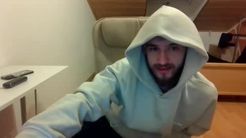 Snapshot of _v_l_a_d_ chatting on March 4, 2025, 7:54 pm Vlad online show from March 4, 2025, 7:54 pm